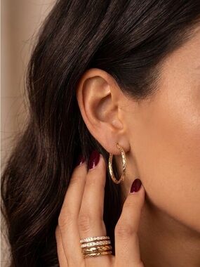 Fine Italian Diamond Cut Hoop Earrings In Sterling Silver,1 inch RETAIL @US$280